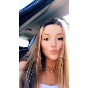 Meet your Posher, Molly